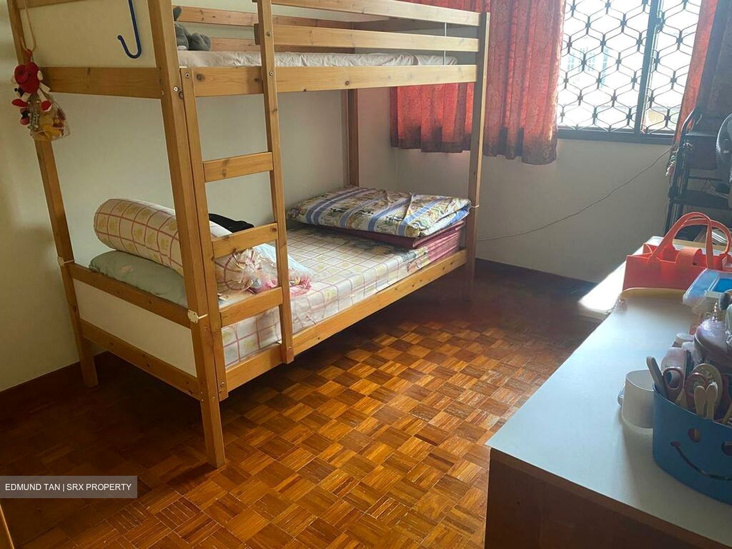 Sunrise Avenue (D28), Terrace #481981291